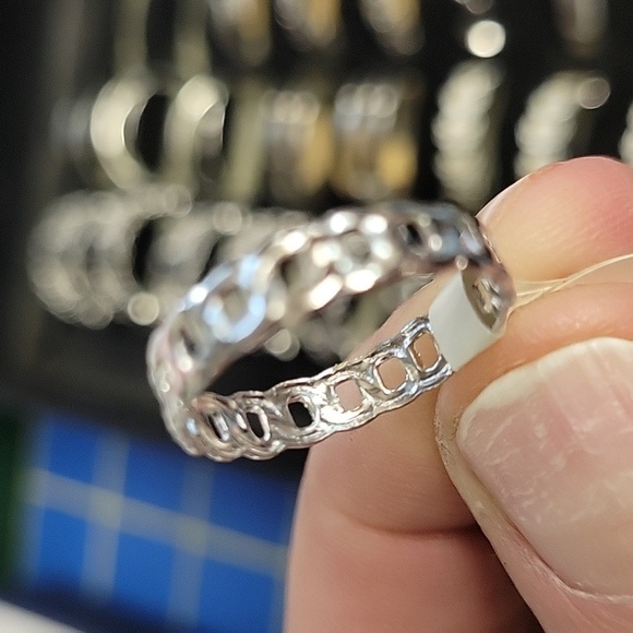 Link Silver Tone Ring 7 - Picture 2 of 3